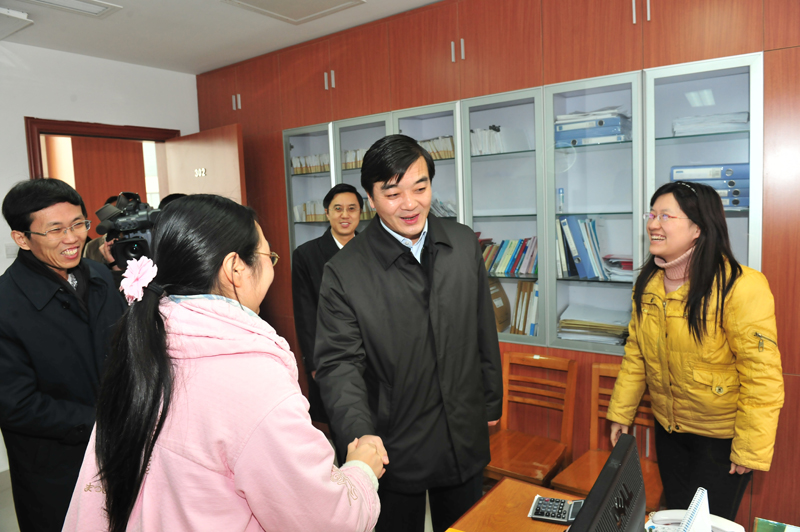 亭湖区统计局 人口_...作暨第六次全国人口普查表彰会议 -江苏省统计局(3)