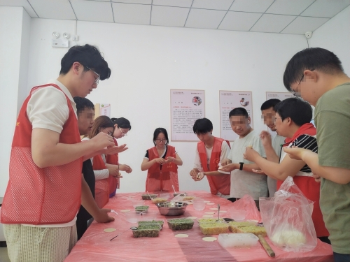 大洋街道联合高校：同心包饺子 赋能“星青年”